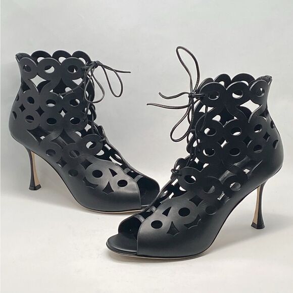 Manolo Blahnik Taralo 90MM Leather Booties size 41 - Picture 3 of 14